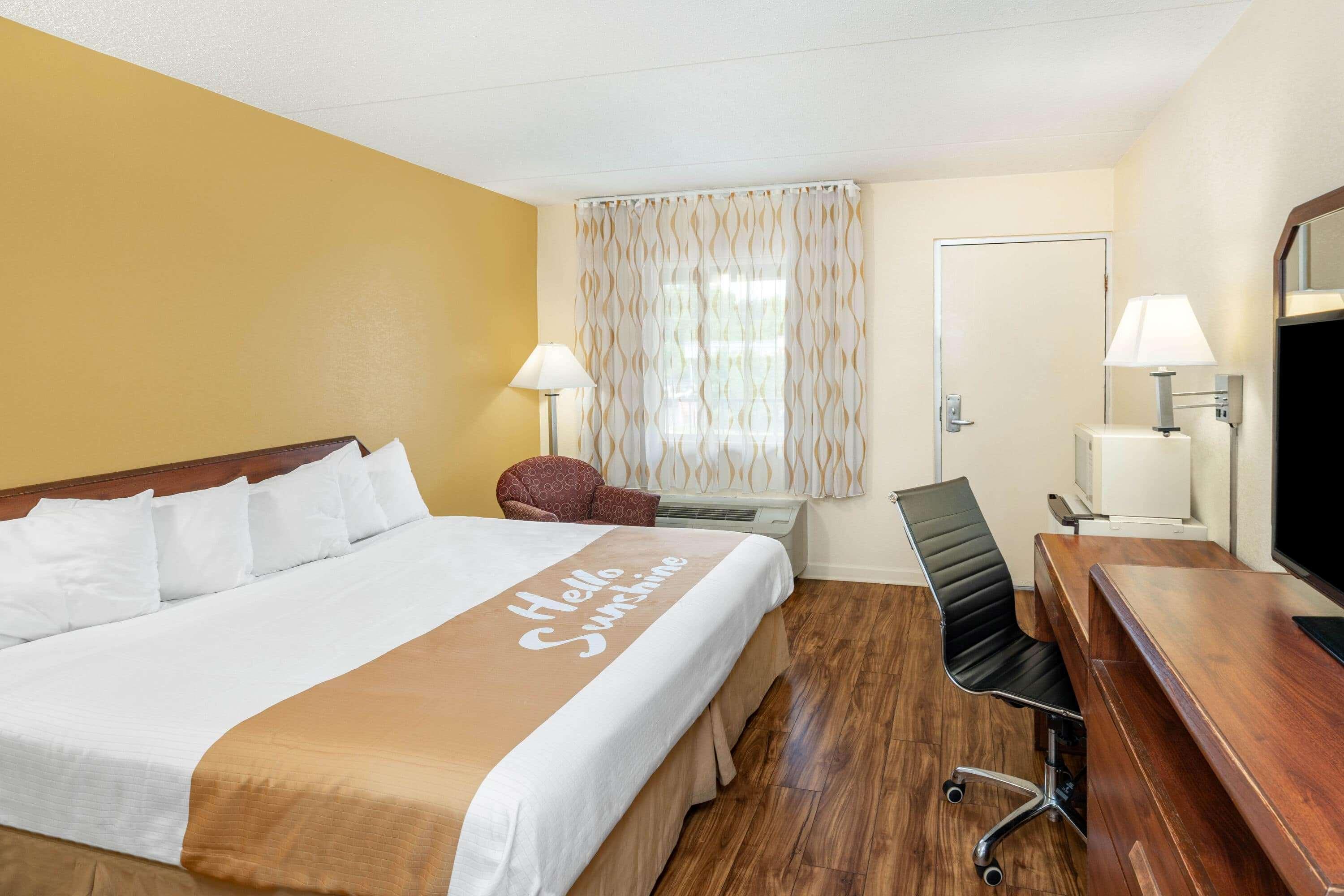 Days Inn By Wyndham Clarksville Tn Eksteriør billede