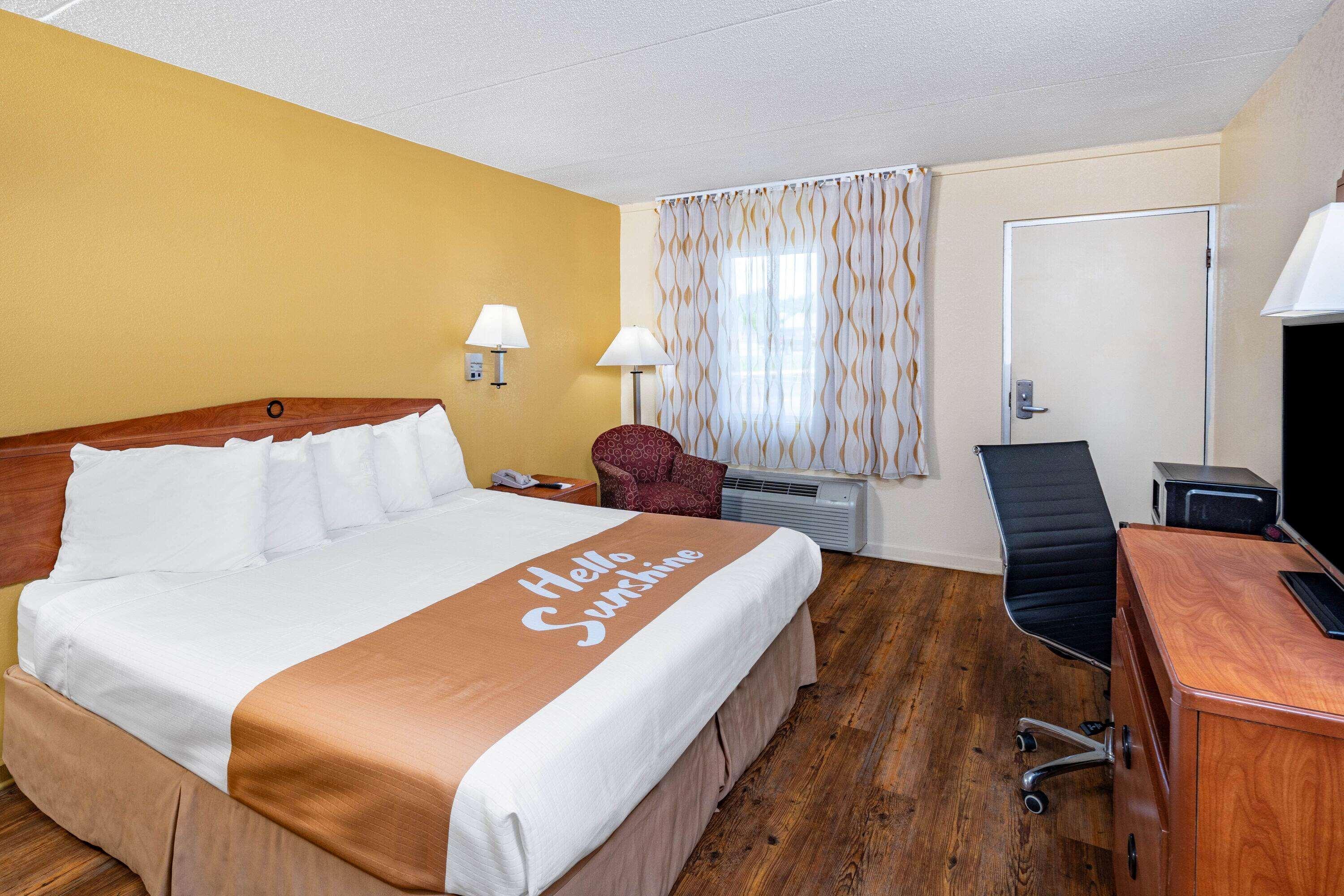 Days Inn By Wyndham Clarksville Tn Eksteriør billede